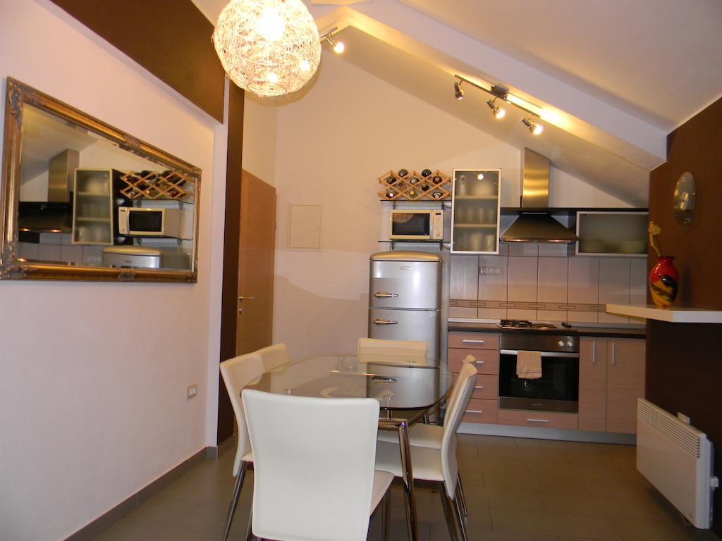 Apartments Lorenco Tisno Room photo